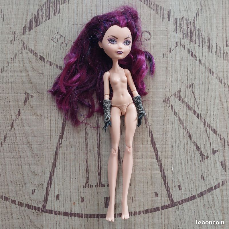 Ever After High Raven Queen Thronecoming Doll 2013 Mattel Evil Queen As Shown