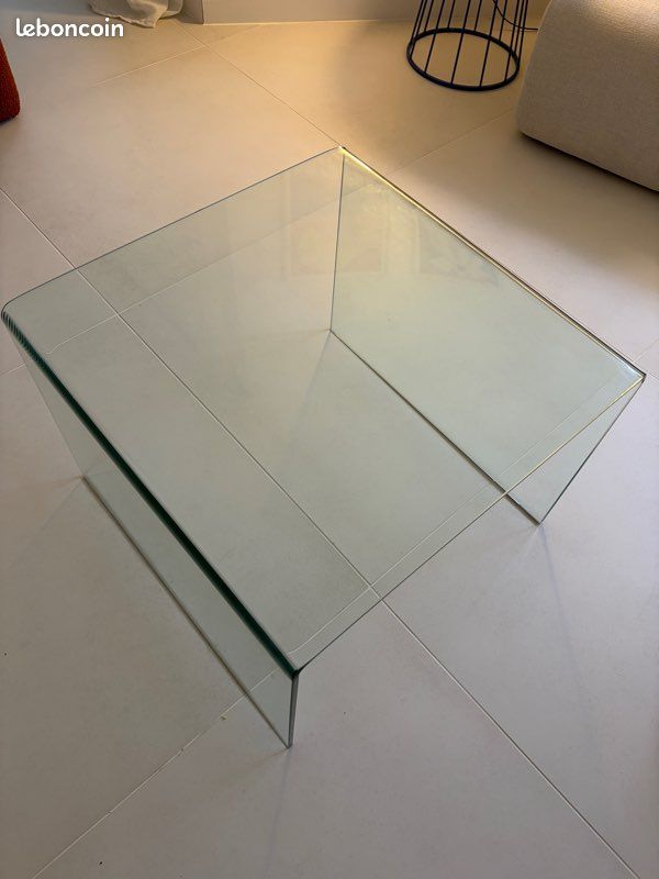 Table basse en verre (image 1)