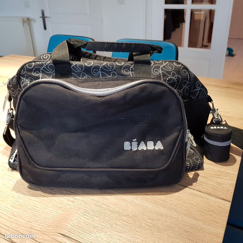 Sac à langer Béaba + accessoires (image 1)