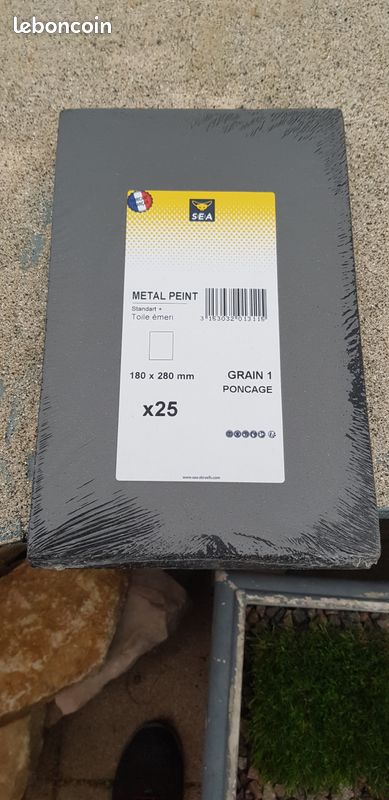 Toile emeri grain 80 spécial métal peint (image 1)