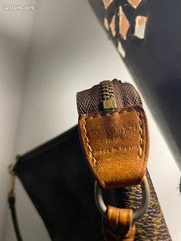 Sac pochette Louis Vuitton (image 4)