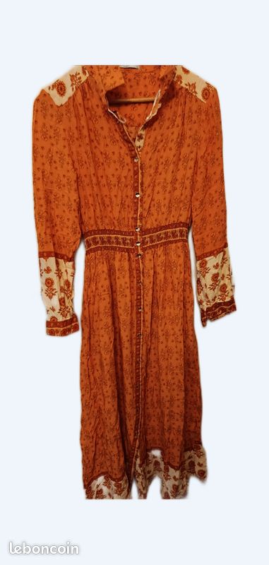 Robe (image 1)