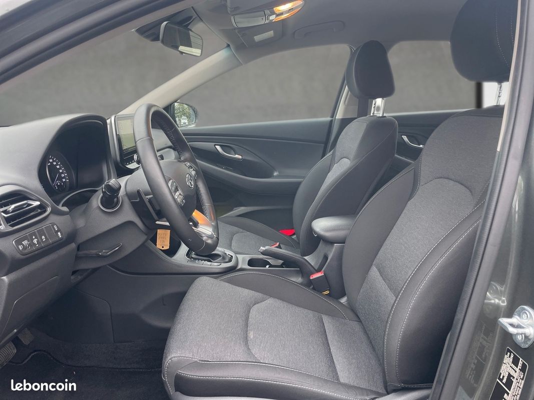 Hyundai i30 T-GDI 120 HYBRIDE 48V CREATIVE BVA (image 11)