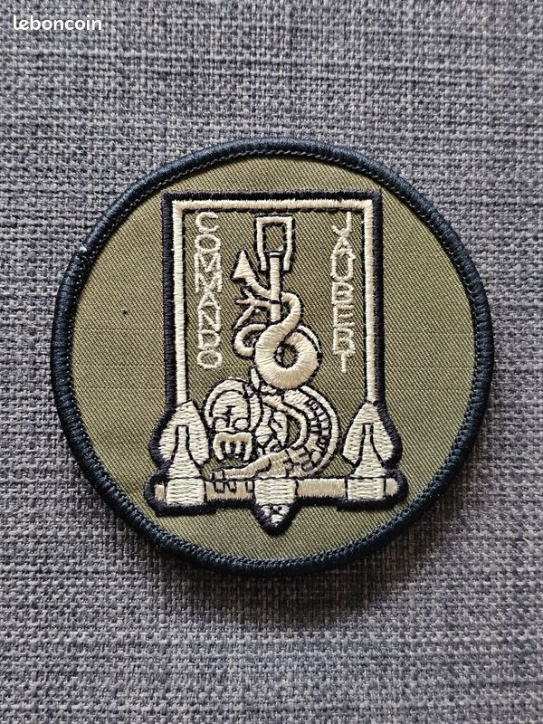 Badge - Geëmailleerde Grille Badge - National Small - Bore Rifle Association United Kingdom 20th Mid Ww Ii