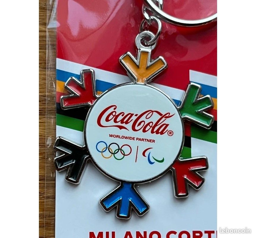 Badge Porte-clés Coca-Cola Bois - Athlètes Jeux Olympiques Paris 2024