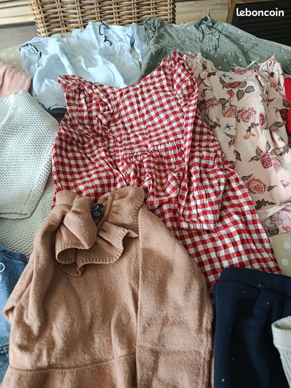 Lot De Vêtements Bébé Fille 18 Mois - 18 Pièces, Occasion En Bon état