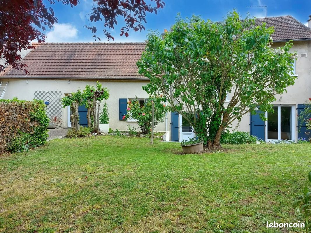 Maison 6 pièces 160 m² · à Mantes-la-Ville · 160 m² · 348 000 €