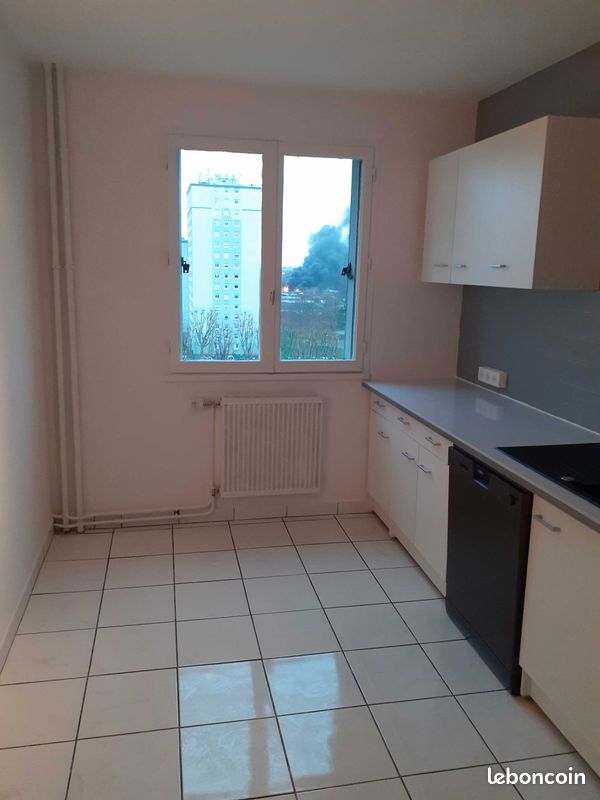 Appartement 3 pièces 70 m² · à Clermont-Ferrand · 70 m² · 650 €/mois