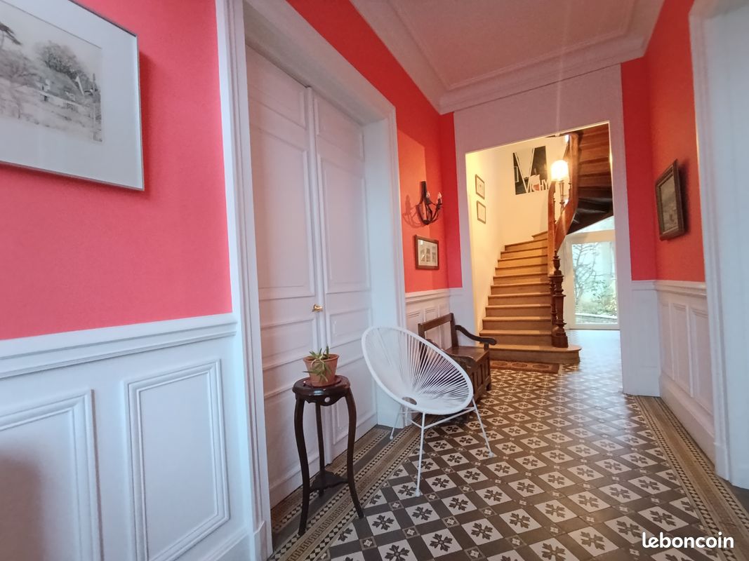 Maison 9 pièces 242 m² · à Vichy · 242 m² · 367 000 €