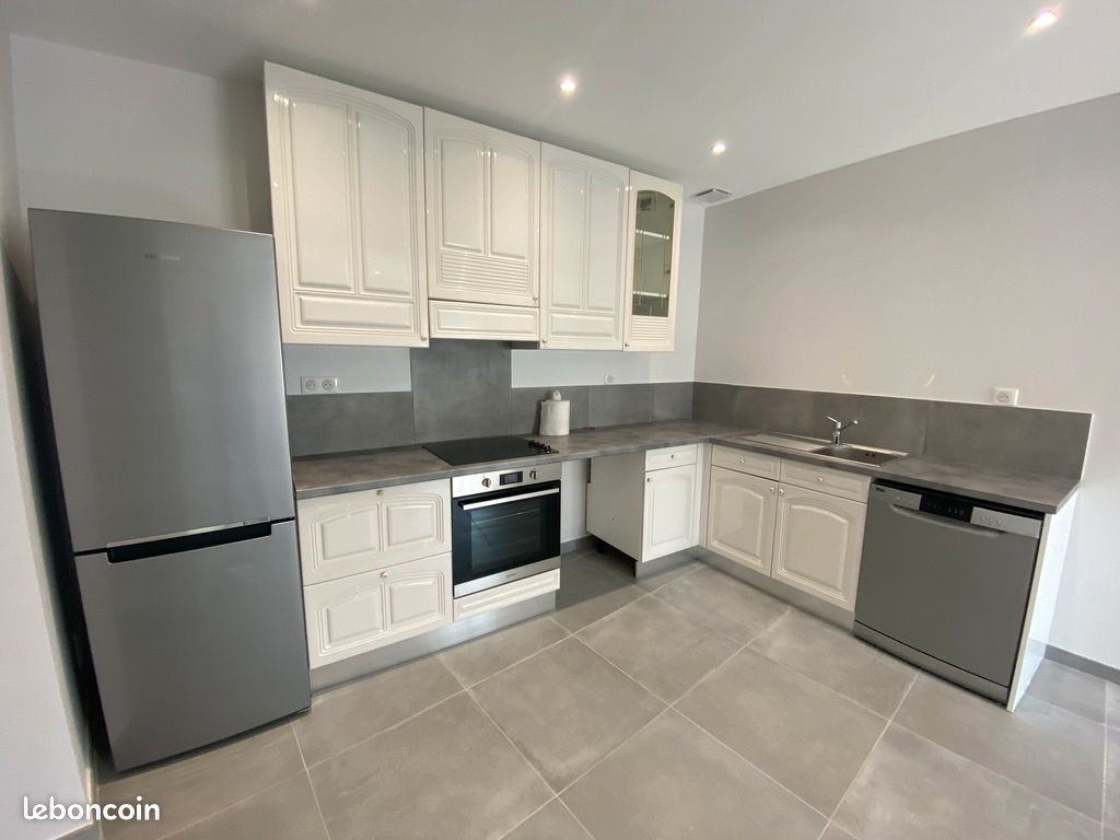 Appartement 3 pièces 64 m² · à Roquebrune-Cap-Martin · 64 m² · 1 100 €/mois