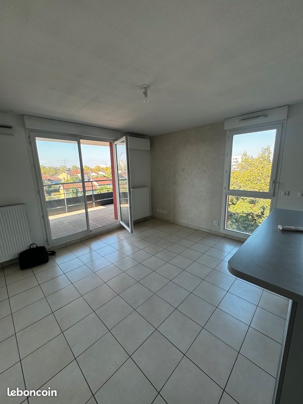 Appartement 3 pièces 62 m² · à Vénissieux · 61,9 m² · 229 000 €