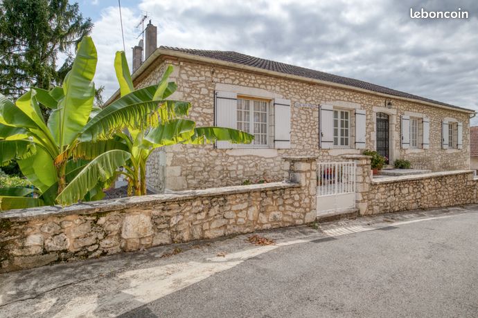 Maison 9 pièces 280 m²