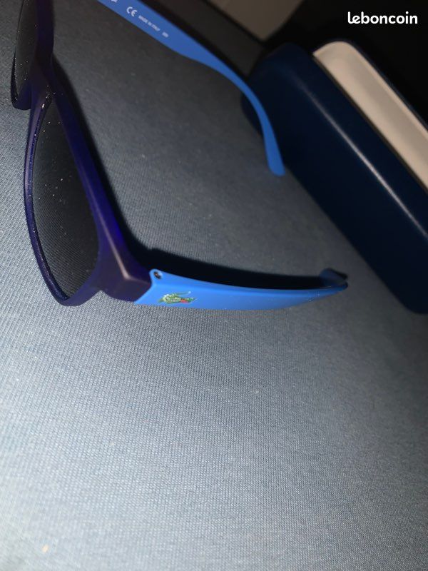 Lunette de soleil lacoste neuve (image 3)