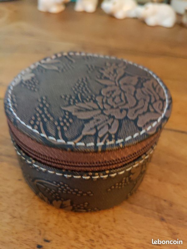 Élégant petit réveil de voyage vintage. TBE (image 3)