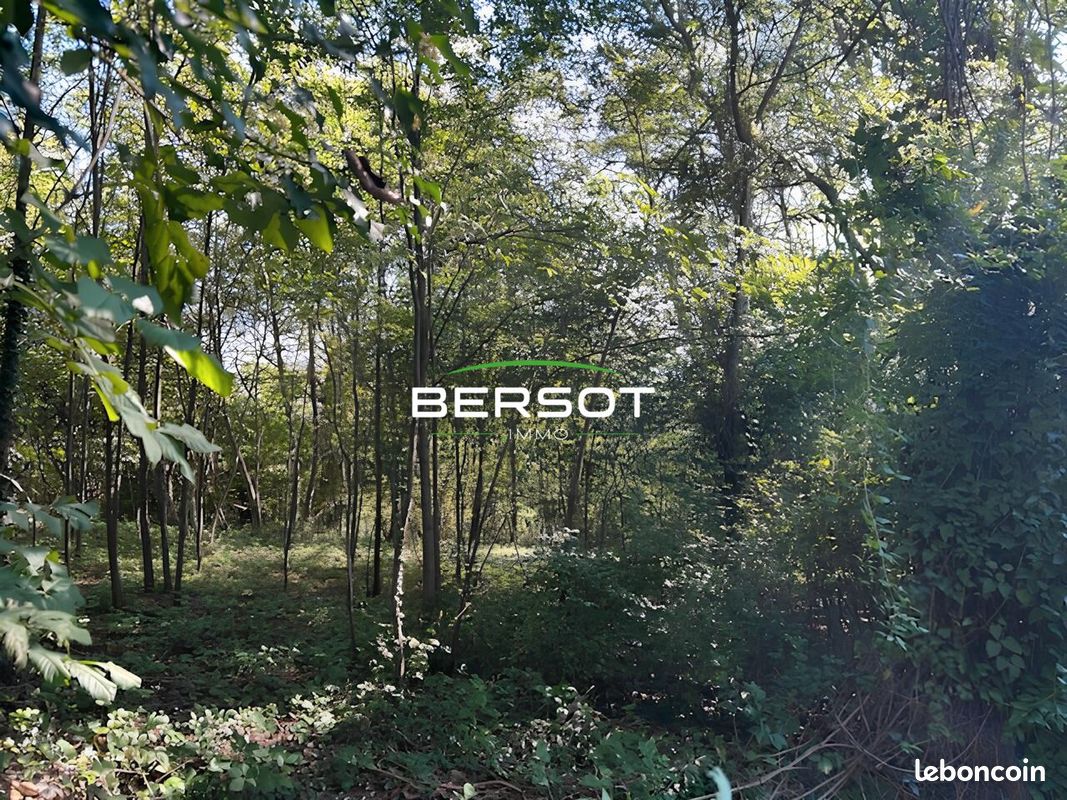 Terrain 991 m² · à Besançon · 991 m² · 193 500 €