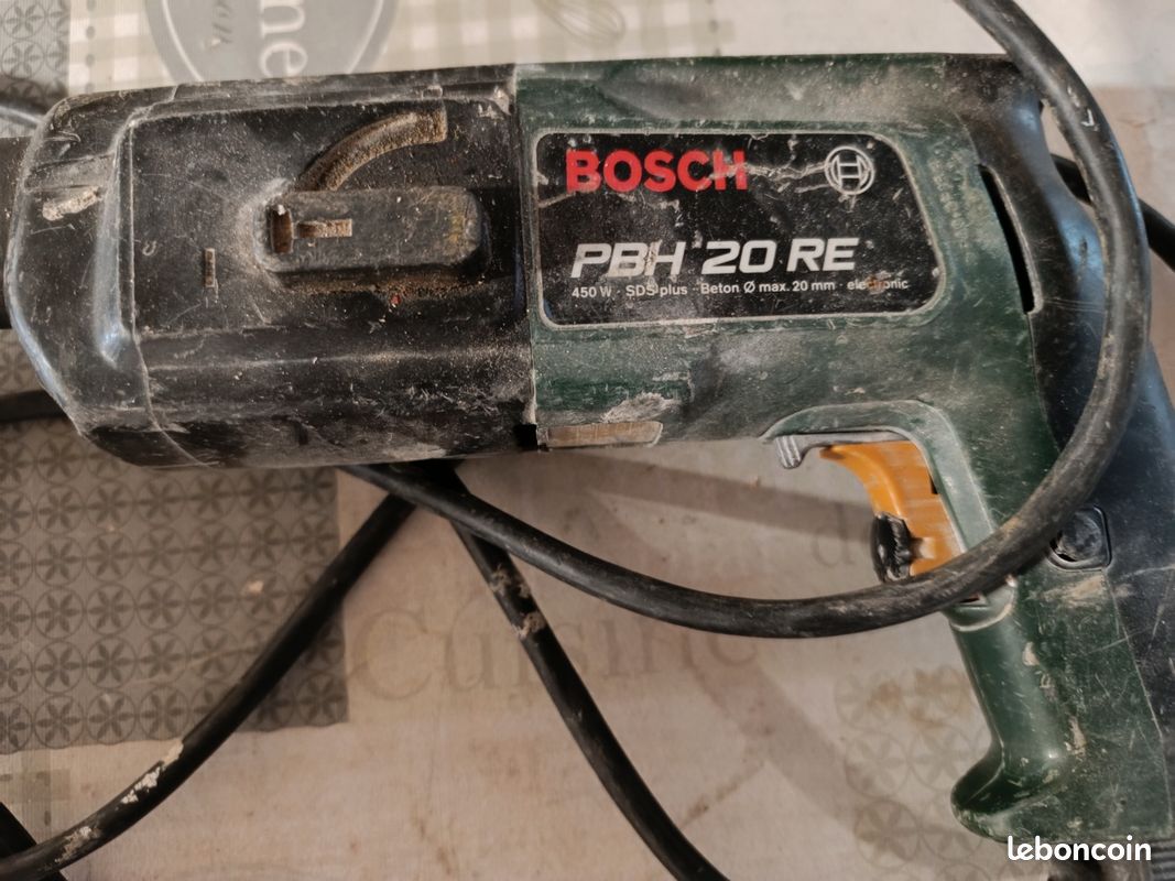 Perforateur Bosch PBH 20 RE
Fonctionne parfaitement
Envoi possible (image 2)