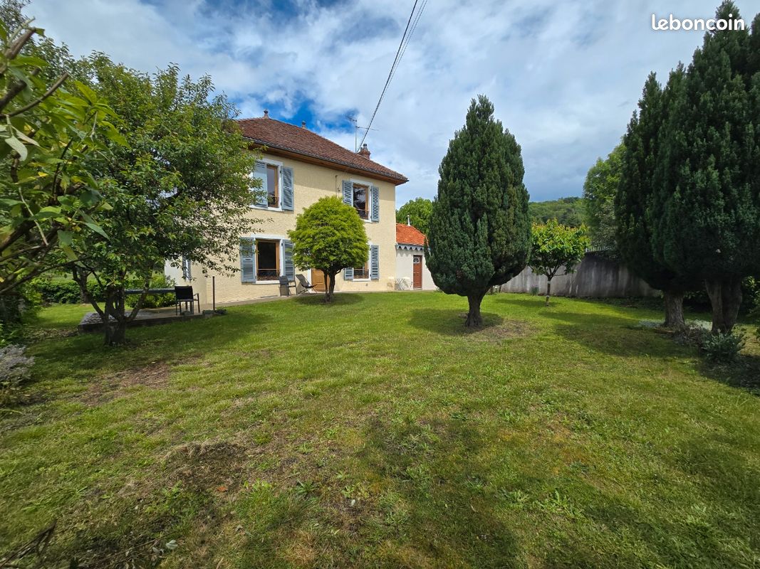 Maison 4 pièces 105 m² · à Le Grand-Lemps · 105 m² · 350 000 €