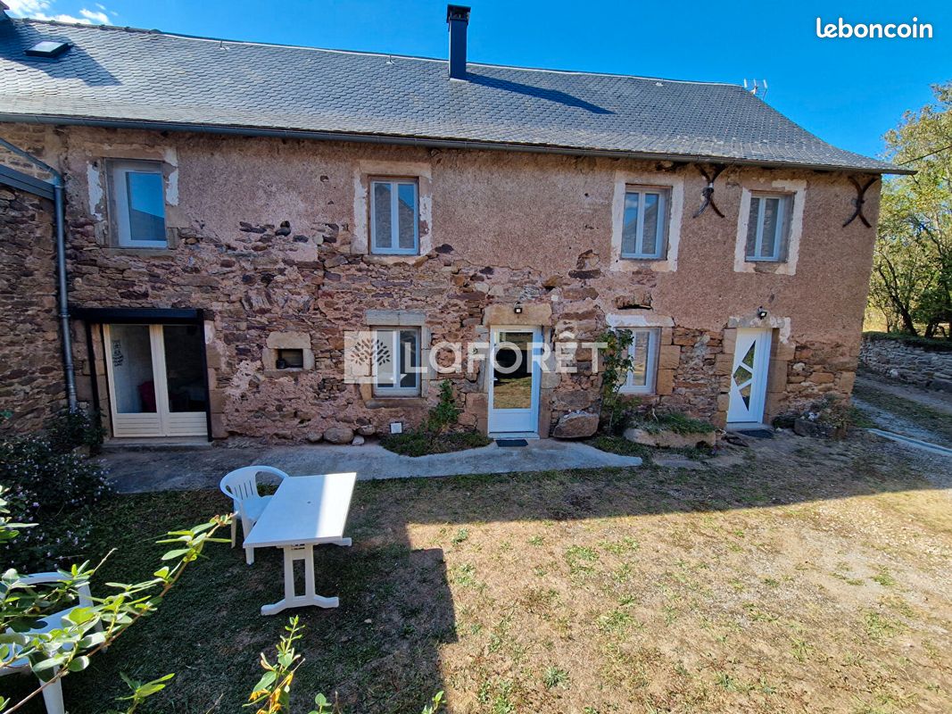 Maison 5 pièces 121 m² · à Le Monastère · 121 m² · 275 000 €