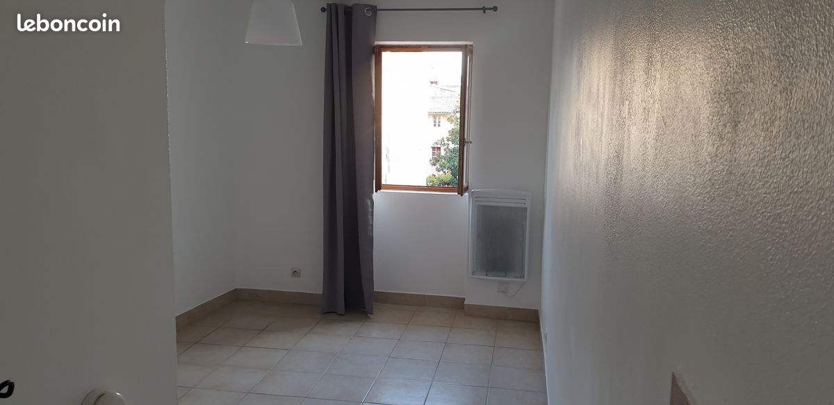 Appartement 1 pièce 24 m² · à Nîmes · 24 m² · 480 €/mois