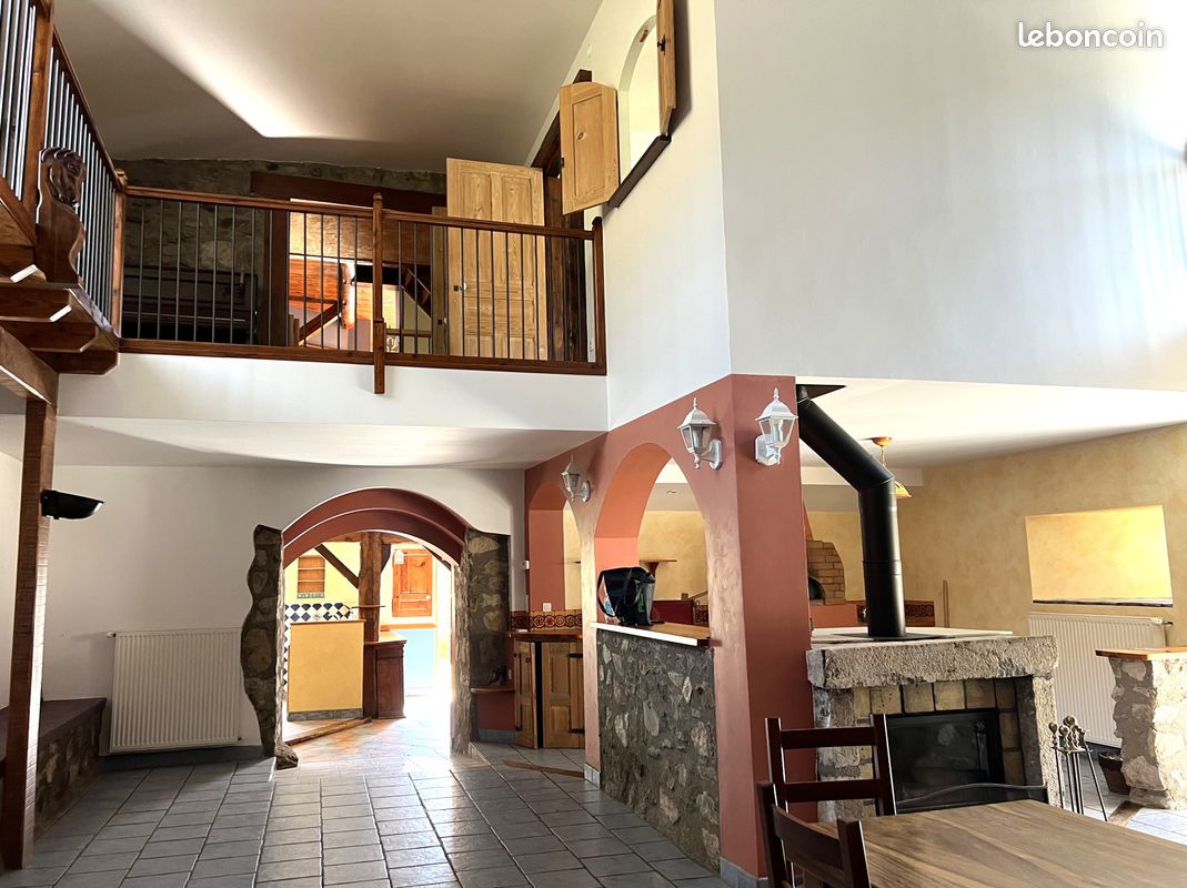 Ferme 8 pièces 281 m² (image 8)