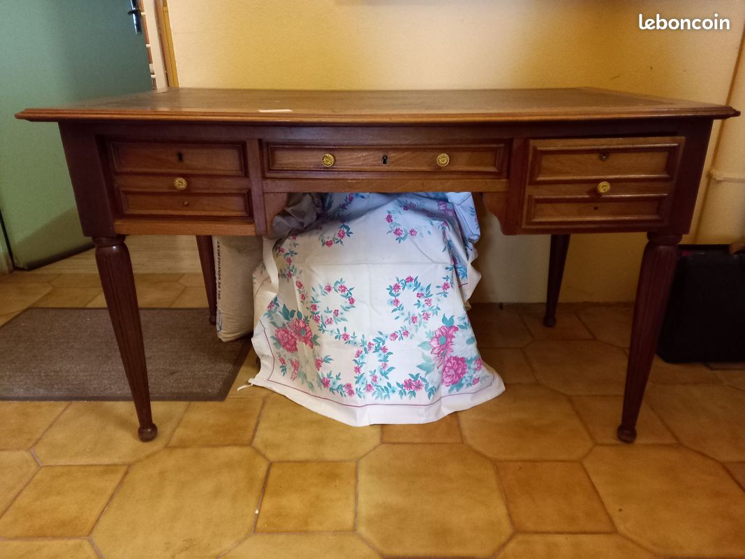 Bureau ancien (image 1)
