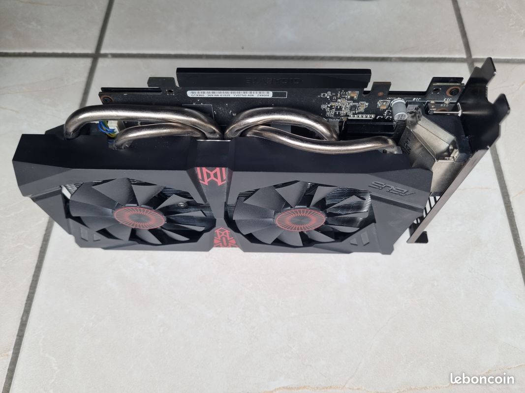 Carte graphique Asus Strix GeForce GTX 960 (GTX960-DC2OC-2GD5