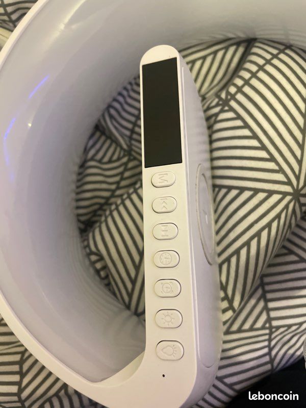 Chargeur à induction avec led qui fais réveil (image 3)