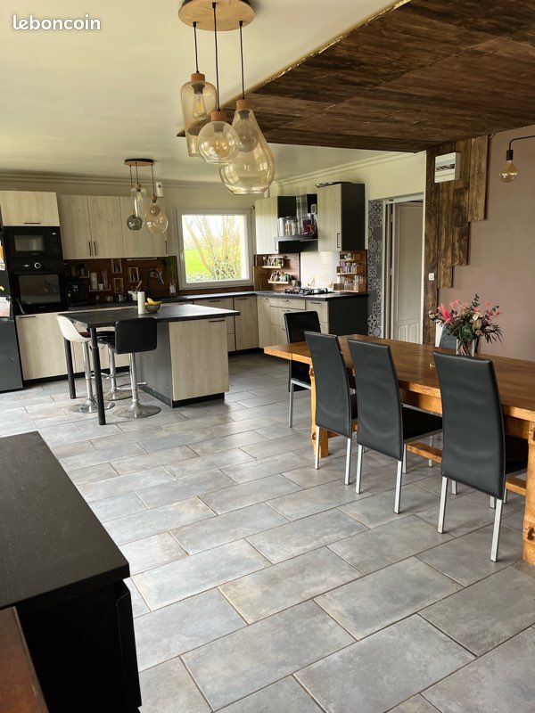 Maison 8 pièces 186 m² · à Landivisiau · 186 m² · 260 000 €