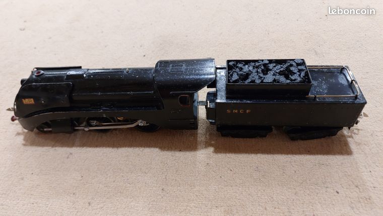 RARE ++ TOP ! TRAIN LR O LOCOMOTIVE SNCF 221 N° 1024L ? - A REPARER ? To repair EUR 520,00