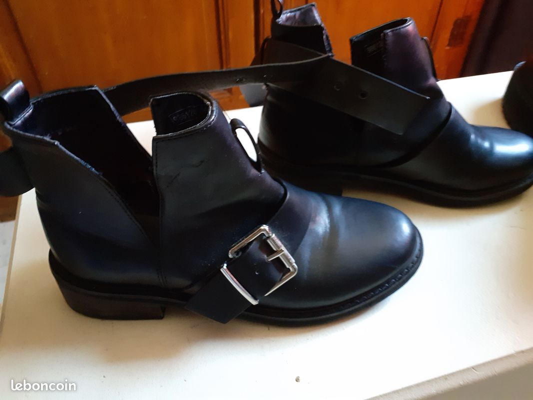2 paires de bottines noir 1 paire compensées, 1 paire plates (image 1)