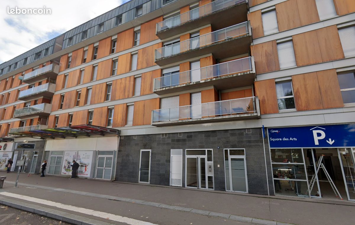 Parking/box ROUEN · 101 €/mois