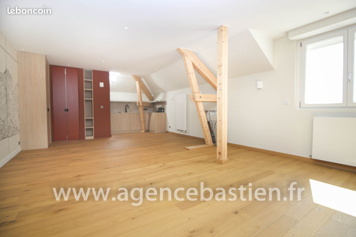 Appartement 1 pièce 48 m² · à Divonne-les-Bains · 48 m² · 349 000 €