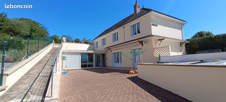 Maison 5 pièces 150 m²