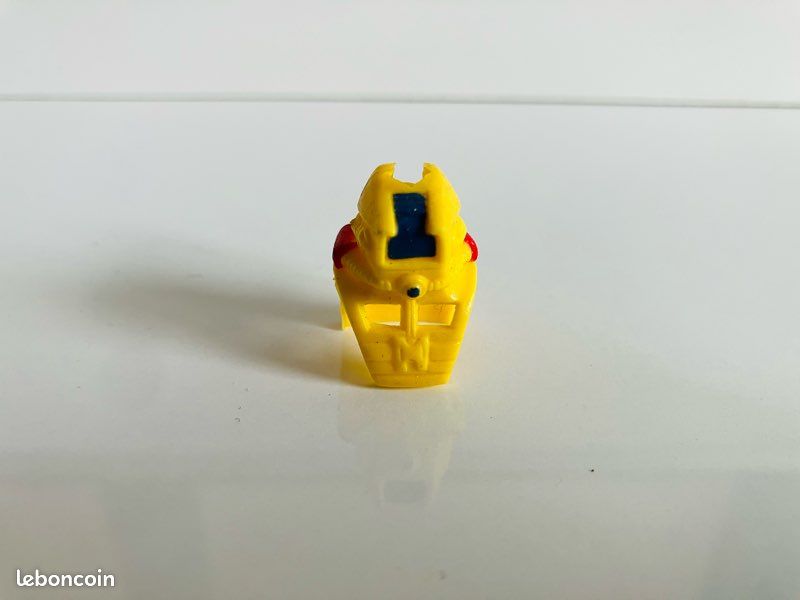 Masque vintage de figurine Mask - le masque Dolphin du pack Coast Patrol de Matt Trakker - 1986 (image 1)