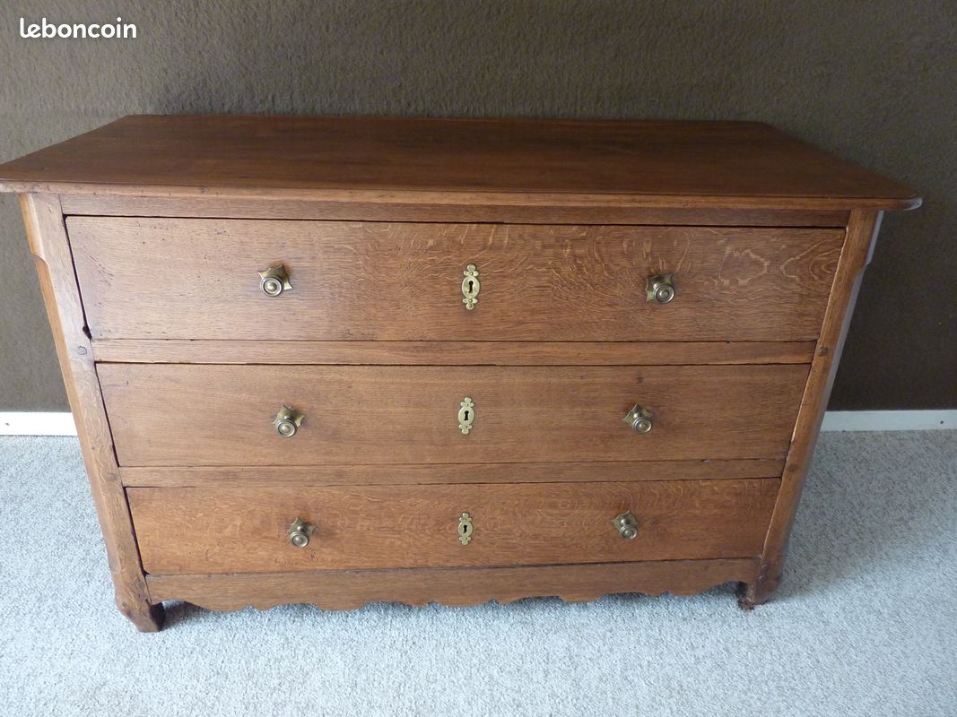 Commode ancienne (image 1)