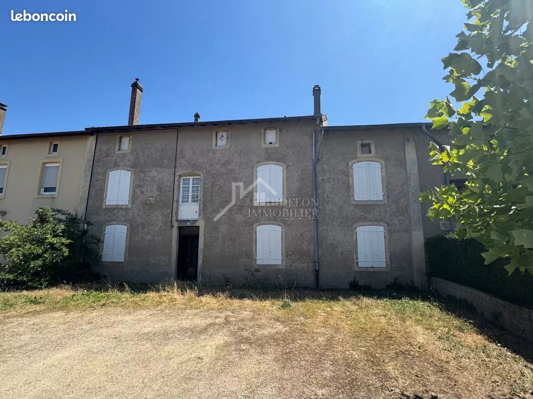 Maison 6 pièces 151 m² · à Vigy · 151 m² · 129 000 €