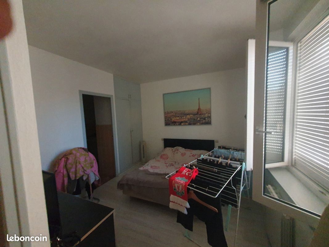 Loue bel F2 place Carnot Nancy (image 3)