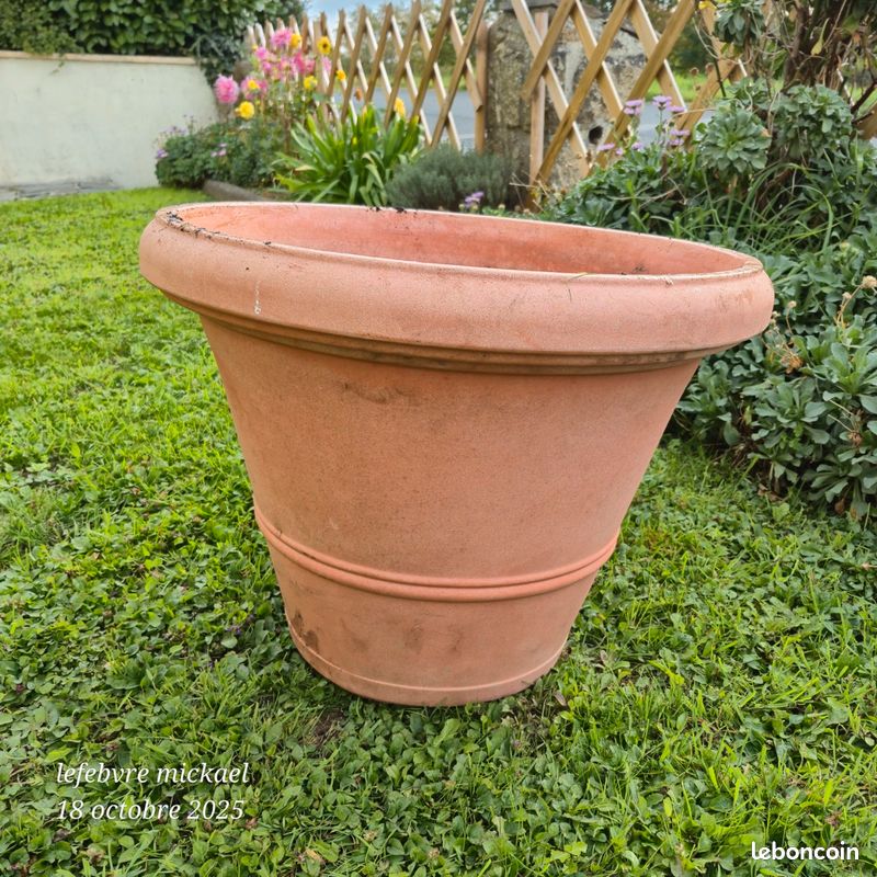 Pot De Fleurs En Résine Forme Maison De Fée - 17,5x17x16 Cm, Couleur Orange, Avec Trou De Drainage