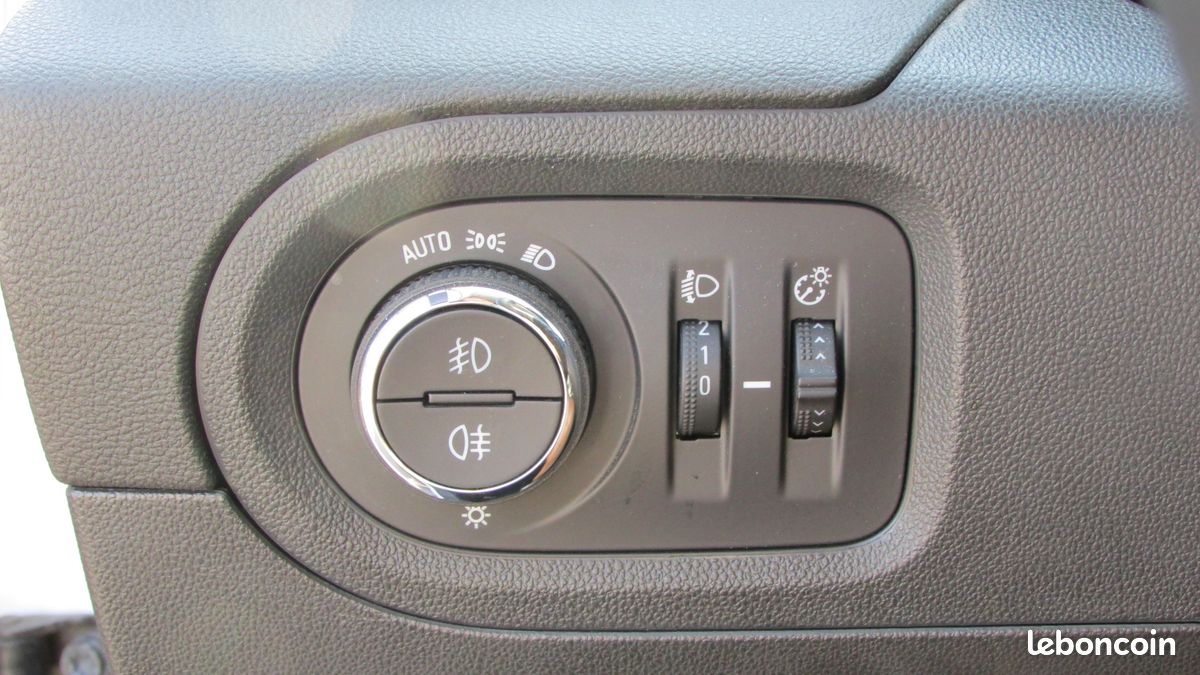 OPEL Grandland X 1,5L 130CH DESIGN LINE BVA6 (image 19)