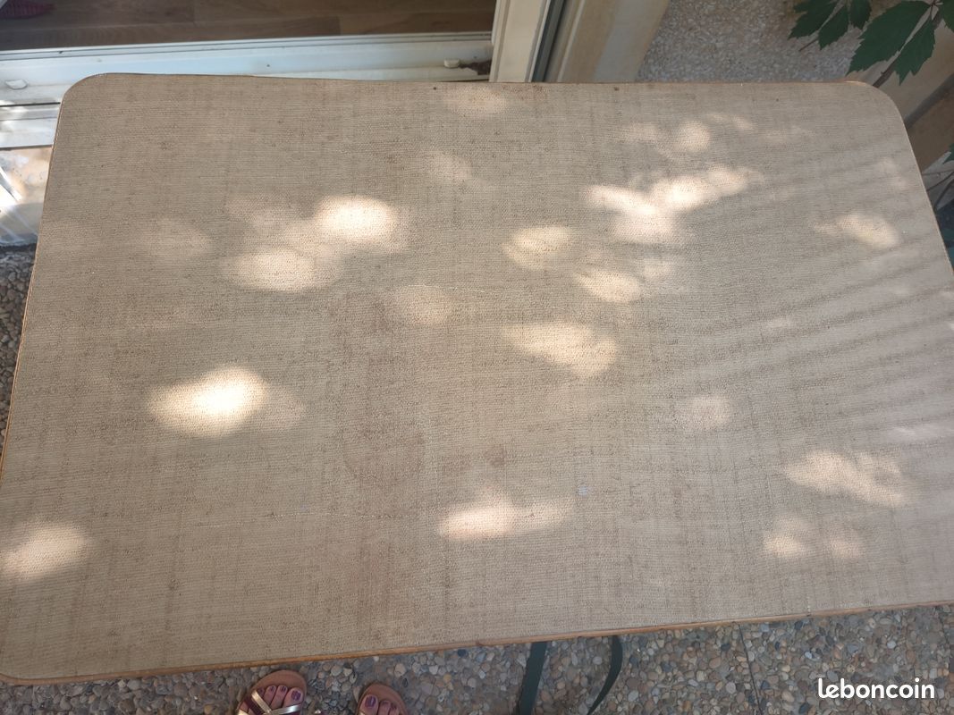Bureau en rotin (image 3)