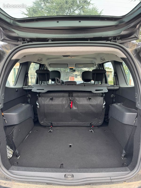 Dacia Lodgy 1.5 dCi 110 Stepway 7 places 1ère main attelage entretien Renault sans adblue d'origine distribution neuve garantie possible 12 mois reprise (image 10)