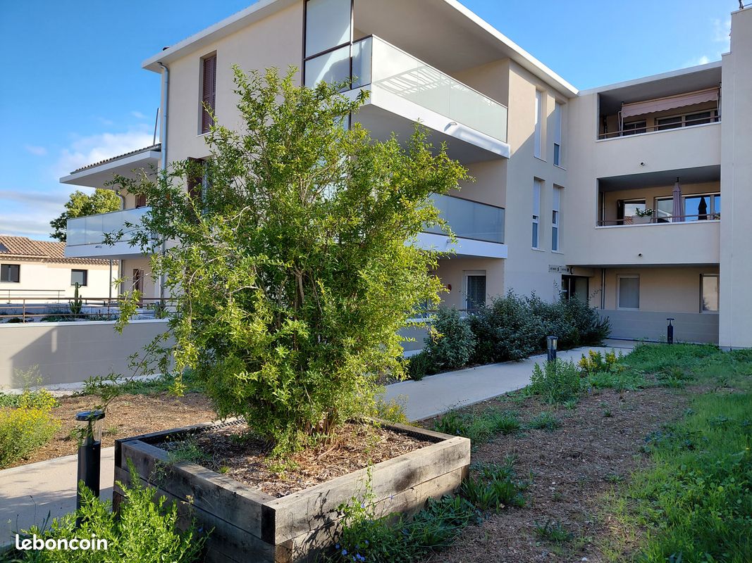 Appartement 4 pièces 78 m² · à Pierrefeu-du-Var · 78 m² · 259 000 €