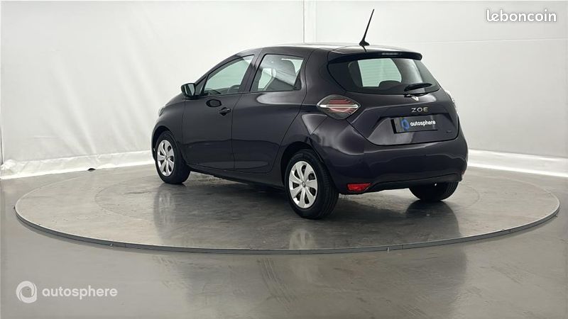 Renault Zoé E-Tech Equilibre charge normale R110 Achat Intégral - MY22 (image 8)