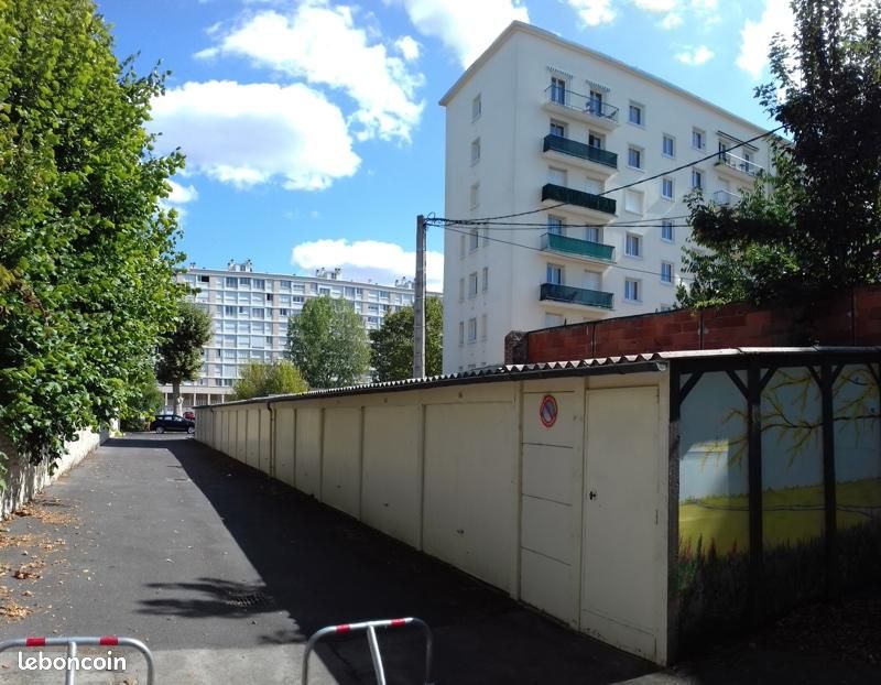 Parking 11 m² · à Montargis · 11 m² · 56 €/mois