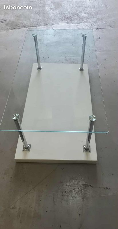 Table basse en verre (image 1)
