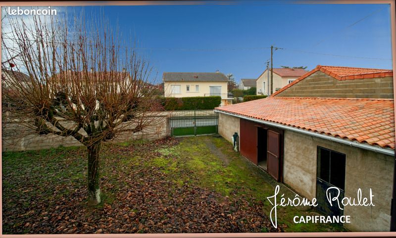 Maison 7 pièces 139 m² - Chasseneuil-du-Poitou 86360 (image principale 3)
