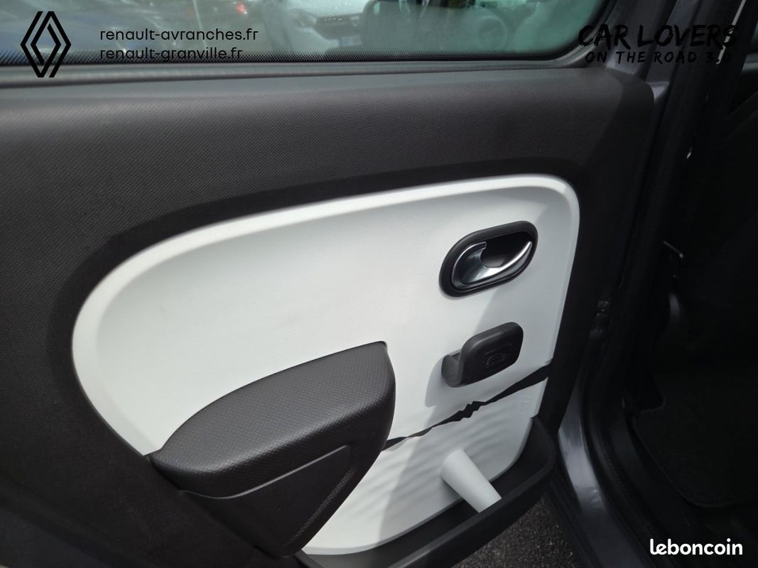 RENAULT Twingo III Achat Intégral - 21 Life (image 14)
