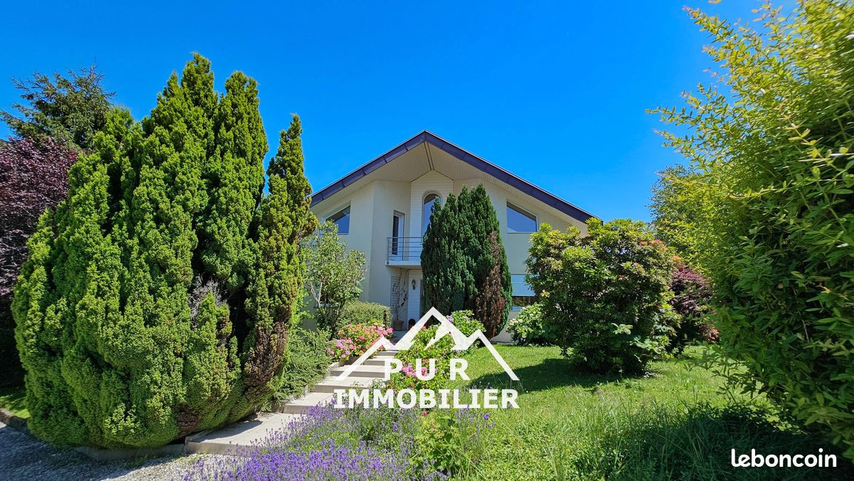 Maison 6 pièces 206 m² · à Pers-Jussy · 206 m² · 830 000 €