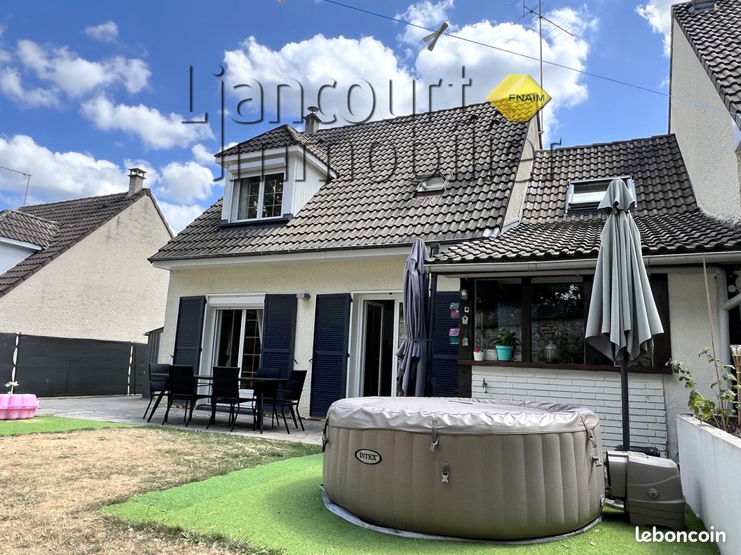 Maison 6 pièces 106 m² · à Rantigny · 106 m² · 242 000 €