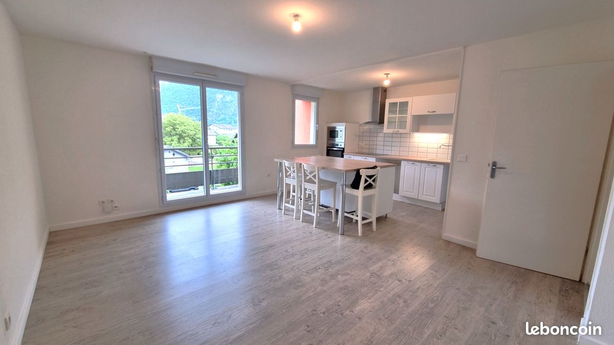 Appartement 4 pièces 75 m² · à Cluses · 75 m² · 235 000 €